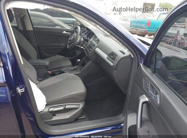 3VV1B7AX6MM082971 2021 VOLKSWAGEN TIGUAN Синий Вид салона спереди