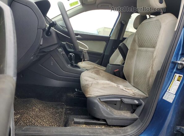 3VV1B7AX7JM108621 2018 VOLKSWAGEN TIGUAN Blue 