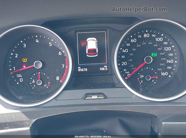 3VV1B7AX9MM011389 2021 VOLKSWAGEN TIGUAN Gray Widok tylnych siedzeń