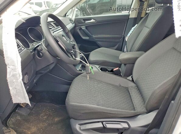 3VV1B7AX9MM045378 2021 VOLKSWAGEN TIGUAN Белый Вид салона спереди