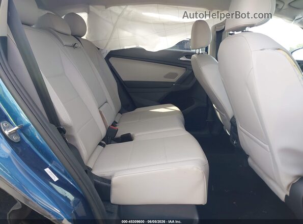 3VV2B7AX0JM026444 2018 VOLKSWAGEN TIGUAN Blue VIN კოდის სტიკერის ხედი