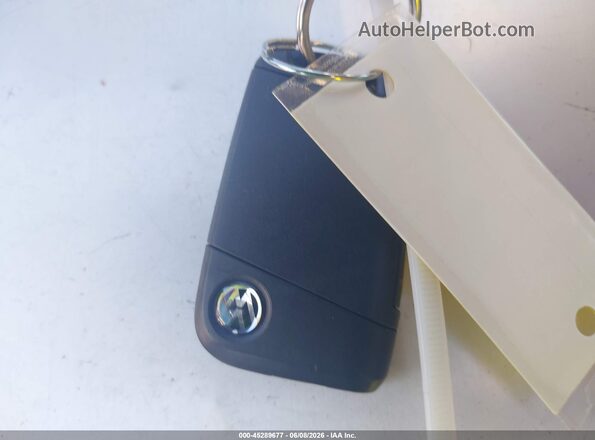 3VV2B7AX0JM134496 2018 VOLKSWAGEN TIGUAN Серый 