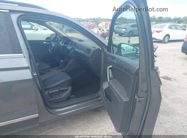3VV2B7AX0JM151394 2018 VOLKSWAGEN TIGUAN Gray წინა სალონის ხედი