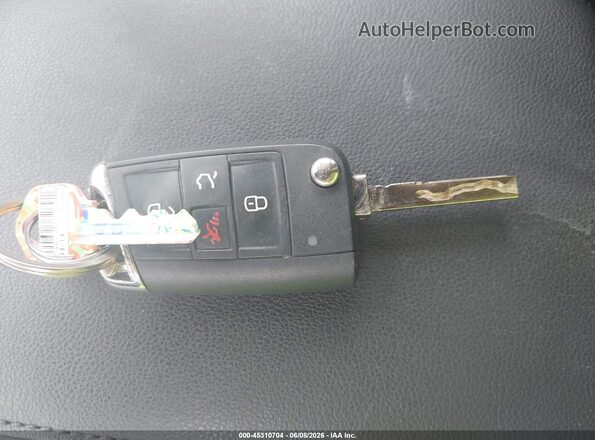 3VV2B7AX0JM151394 2018 VOLKSWAGEN TIGUAN Gray წინა პანელის ხედი