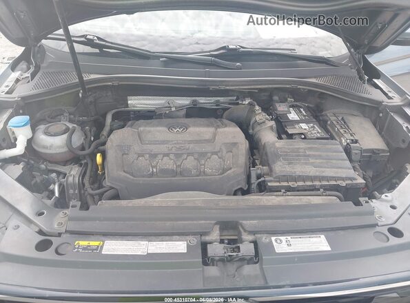 3VV2B7AX0JM151394 2018 VOLKSWAGEN TIGUAN Gray უკანა ხედი