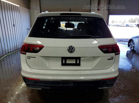 3VV2B7AX0JM184718 2018 VOLKSWAGEN TIGUAN White Rear view