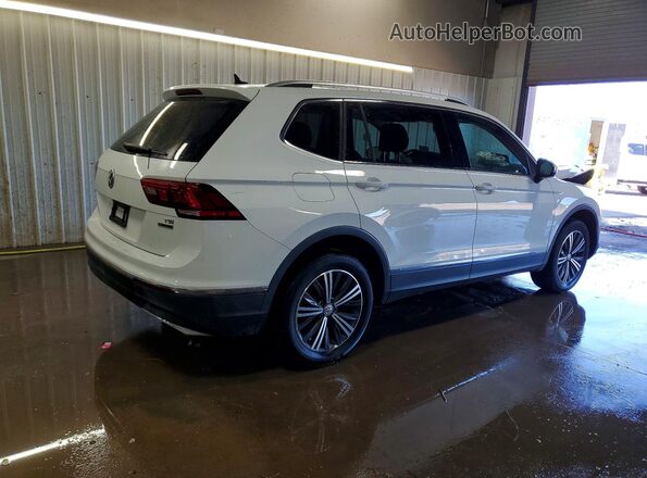 3VV2B7AX0JM184718 2018 VOLKSWAGEN TIGUAN White Rear right