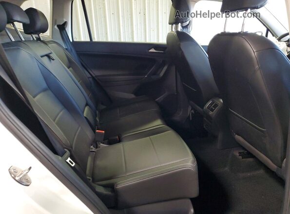3VV2B7AX0JM184718 2018 VOLKSWAGEN TIGUAN White Rear seats view