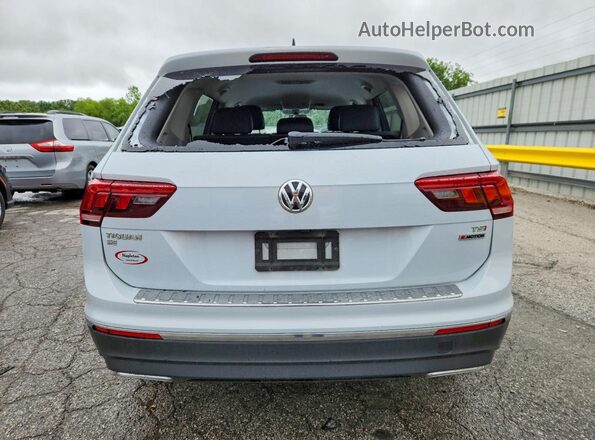 3VV2B7AX0JM205356 2018 VOLKSWAGEN TIGUAN Silver 
