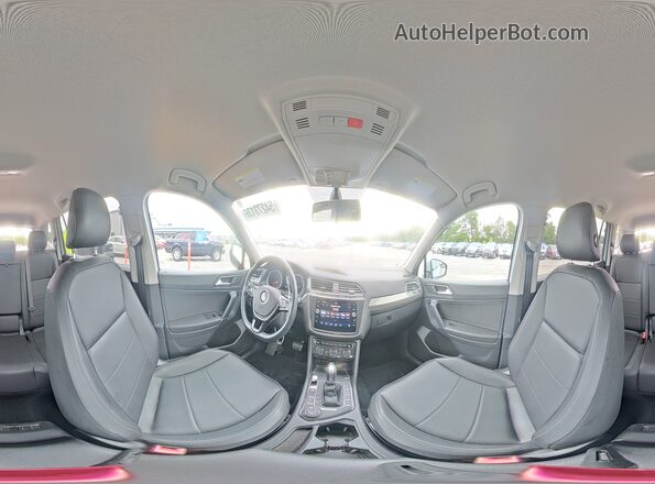 3VV2B7AX0JM205356 2018 VOLKSWAGEN TIGUAN Silver 