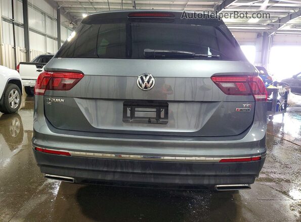 3VV2B7AX0JM220939 2018 VOLKSWAGEN TIGUAN Серый Вид сзади