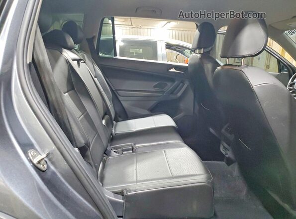 3VV2B7AX1LM106211 2020 VOLKSWAGEN TIGUAN Серый Вид задней части салона