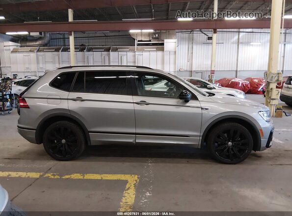 3VV2B7AX1MM137735 2021 VOLKSWAGEN TIGUAN Gray Widok wnętrza z tyłu