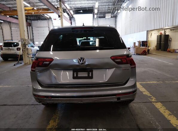 3VV2B7AX1MM137735 2021 VOLKSWAGEN TIGUAN Gray 