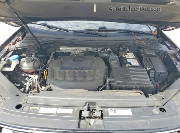 3VV2B7AX2JM057002 2018 VOLKSWAGEN TIGUAN Черный 