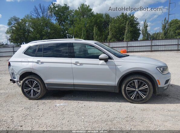 3VV2B7AX2JM083650 2018 VOLKSWAGEN TIGUAN Silver 360 interior view