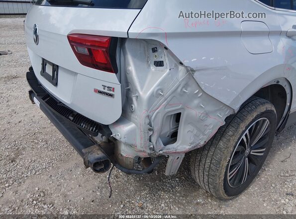 3VV2B7AX2JM083650 2018 VOLKSWAGEN TIGUAN Silver 