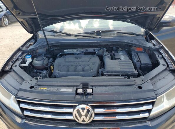 3VV2B7AX2JM170884 2018 VOLKSWAGEN TIGUAN Черный Вид подкапотного пространства