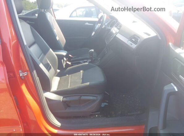 3VV2B7AX2KM135442 2019 VOLKSWAGEN TIGUAN Orange Vista interior delantera