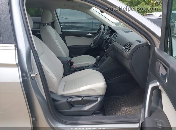 3VV2B7AX2MM019385 2021 VOLKSWAGEN TIGUAN Silver Front interior view