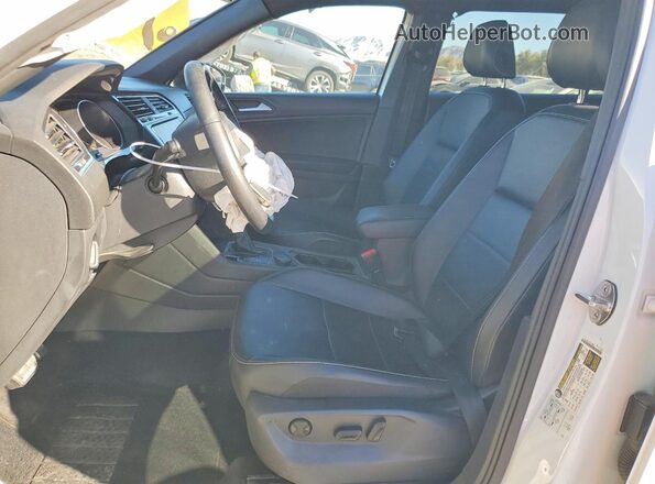 3VV2B7AX2MM150347 2021 VOLKSWAGEN TIGUAN White Սալոնի դիմացի տեսք