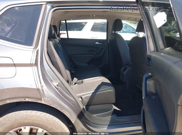 3VV2B7AX3JM113657 2018 VOLKSWAGEN TIGUAN Серый Вид наклейки с VIN-кодом