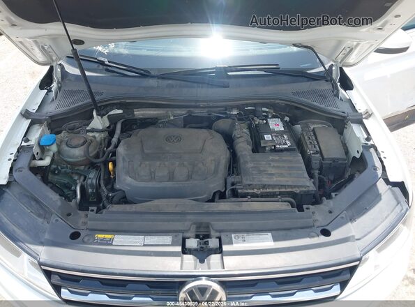 3VV2B7AX3JM217808 2018 VOLKSWAGEN TIGUAN White Вид ззаду