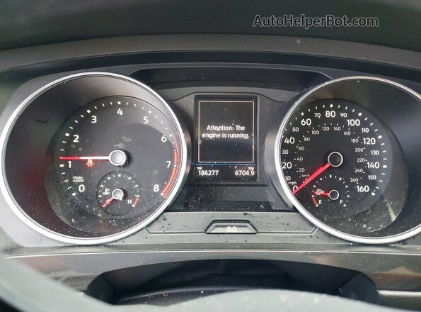 3VV2B7AX3JM220000 2018 VOLKSWAGEN TIGUAN Gray 