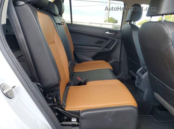 3VV2B7AX3JM220000 2018 VOLKSWAGEN TIGUAN Gray 