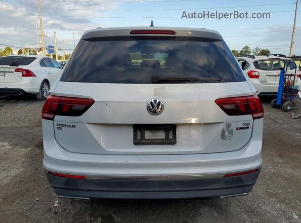 3VV2B7AX3JM220000 2018 VOLKSWAGEN TIGUAN Gray 