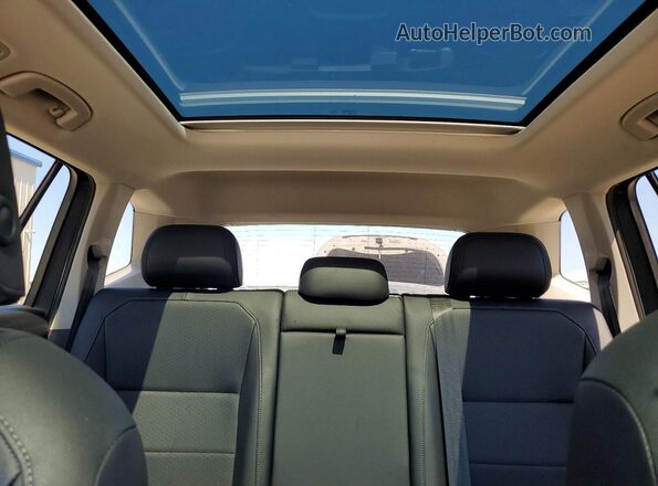 3VV2B7AX3KM067801 2019 VOLKSWAGEN TIGUAN Gray 