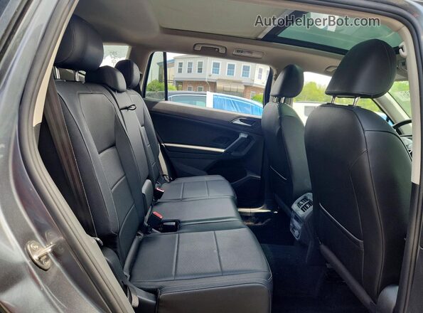 3VV2B7AX3KM077860 2019 VOLKSWAGEN TIGUAN Gray Вид задньої частини салону