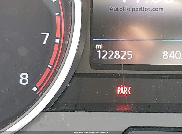 3VV2B7AX3KM139676 2019 VOLKSWAGEN TIGUAN White 