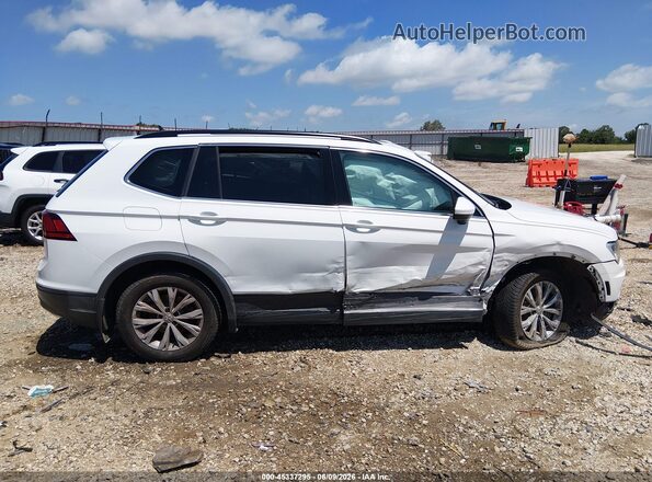 3VV2B7AX3KM139676 2019 VOLKSWAGEN TIGUAN White Rear interior view