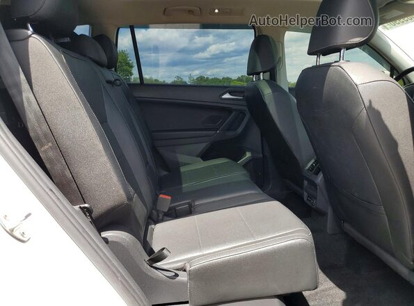 3VV2B7AX3LM071638 2020 VOLKSWAGEN TIGUAN White უკანა სალონის ხედი