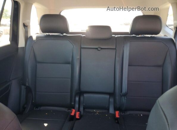 3VV2B7AX3LM104797 2020 VOLKSWAGEN TIGUAN Black Вид задніх сидінь