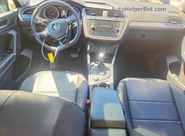 3VV2B7AX3LM174817 2020 VOLKSWAGEN TIGUAN Черный Вид панели приборов