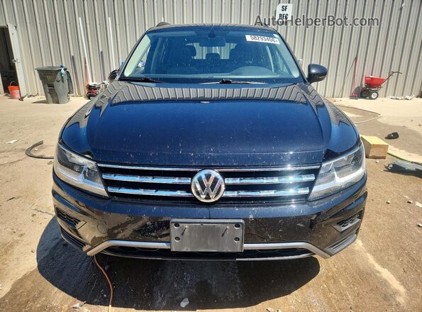 3VV2B7AX3LM174817 2020 VOLKSWAGEN TIGUAN Черный Вид спереди