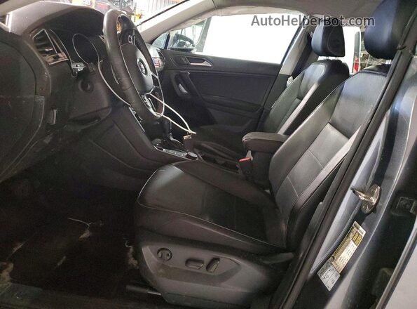 3VV2B7AX3MM102002 2021 VOLKSWAGEN TIGUAN Gray Vista interior delantera