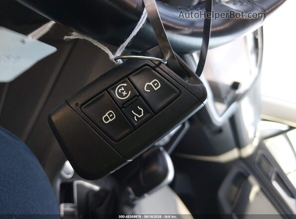 3VV2B7AX4JM030593 2018 VOLKSWAGEN TIGUAN Gray Առջևի վահանակի տեսք