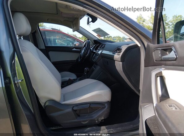 3VV2B7AX4JM030593 2018 VOLKSWAGEN TIGUAN Gray Սալոնի դիմացի տեսք