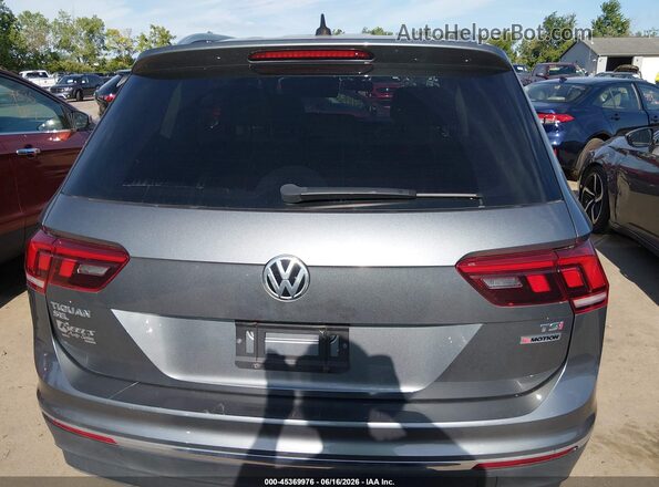 3VV2B7AX4JM030593 2018 VOLKSWAGEN TIGUAN Gray 