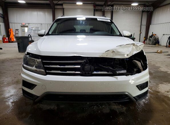 3VV2B7AX4JM192675 2018 VOLKSWAGEN TIGUAN White Widok z przodu