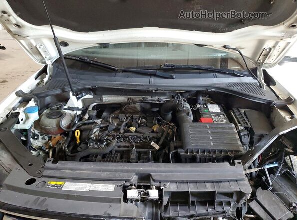 3VV2B7AX4JM192675 2018 VOLKSWAGEN TIGUAN White Widok komory silnika