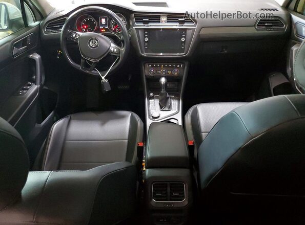 3VV2B7AX4JM192675 2018 VOLKSWAGEN TIGUAN White Widok deski rozdzielczej