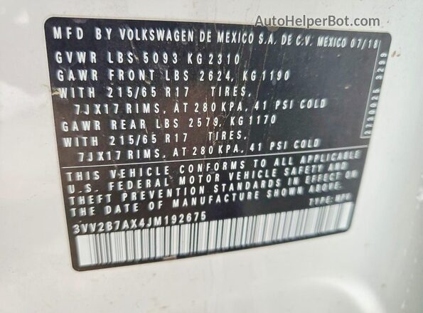 3VV2B7AX4JM192675 2018 VOLKSWAGEN TIGUAN White Widok wnętrza 360 stopni