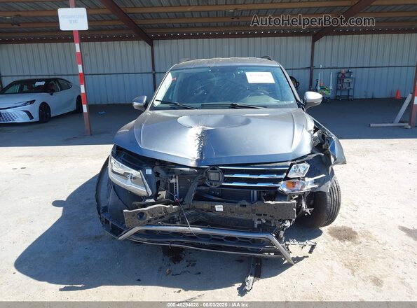 3VV2B7AX4JM204808 2018 VOLKSWAGEN TIGUAN Gray Rear interior view