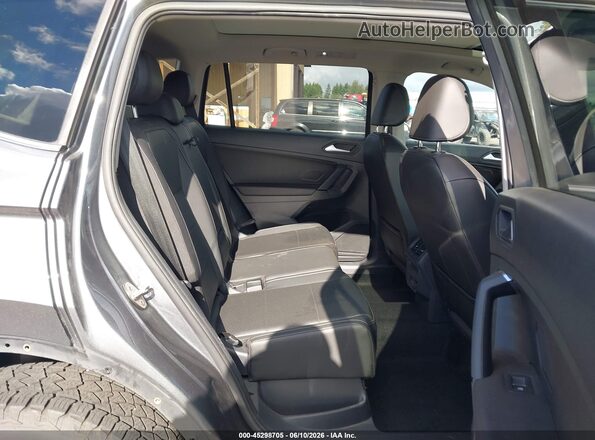 3VV2B7AX4KM027727 2019 VOLKSWAGEN TIGUAN Gray Vista de la etiqueta del VIN