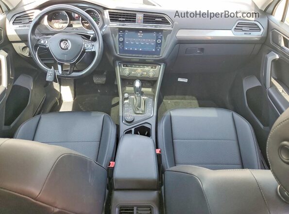 3VV2B7AX4KM072781 2019 VOLKSWAGEN TIGUAN Silver Вид панелі приладів