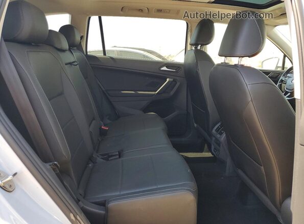 3VV2B7AX4KM072781 2019 VOLKSWAGEN TIGUAN Silver Вид задніх сидінь